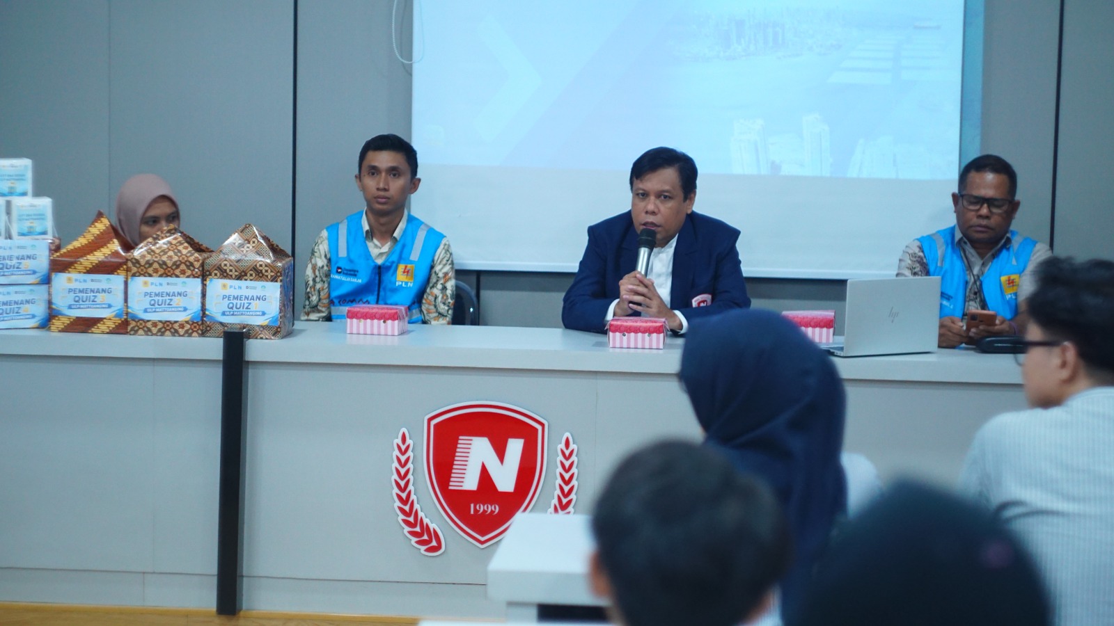 Dekan FTI Nobel Indonesia Jajaki Peluang Kolaborasi dengan PLN ULP Mattoanging